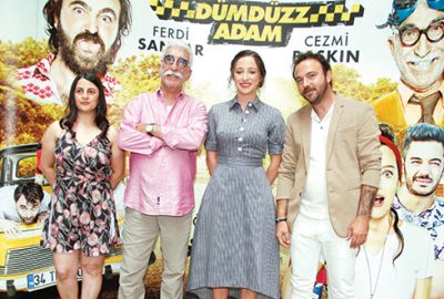 Dümdüz Adam güldürecek