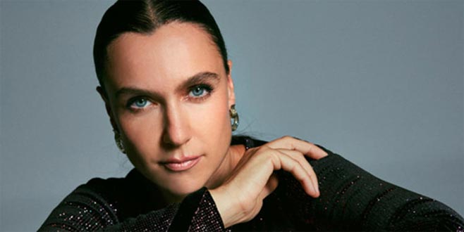 ‘Sahne beni gençleştiriyor’