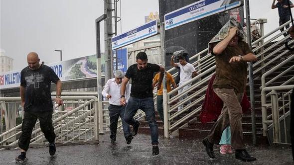 Aniden bastırdı! Vatandaşın zor anları