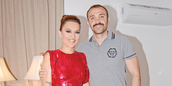 Okan gecikti, Demet kızdı