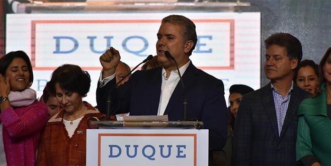 Kolombiya devlet başkanını seçti