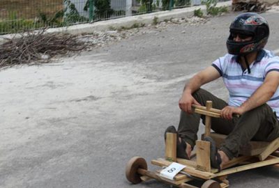 Tahta yarış arabalarıyla ralli heyecanı