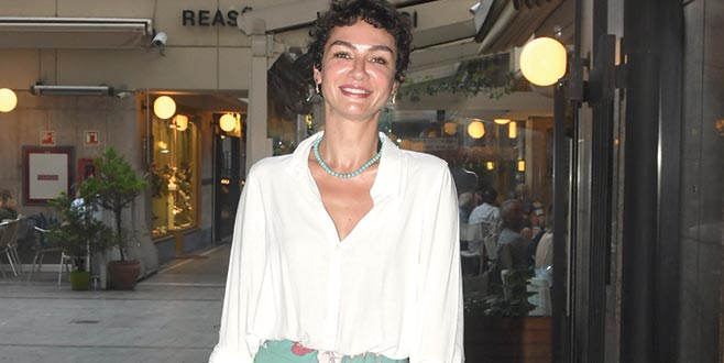 Gazetecilerden özür diledi