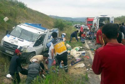 Bursa’da tarım işçilerini taşıyan kamyonet kaza yaptı: Ölü ve yaralılar var