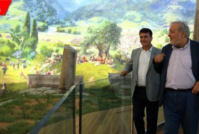 Tarihçi İlber Ortaylı, ‘Panorama 1326’yı gezdi