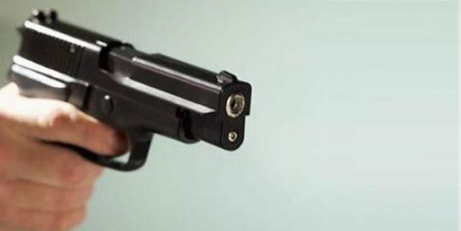 Huzurevine gitmemek için 72 yaşındaki oğlunu öldürdü Huzurevine gitmemek için 72 yaşındaki oğlunu öldürdü