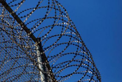 DEAŞ’a karşı dikenli tel