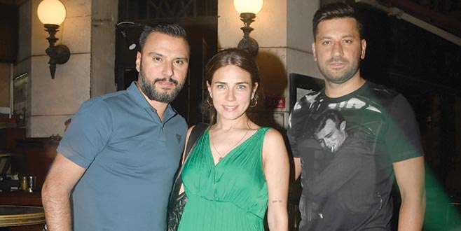 Erkek olursa adı Burak olacak