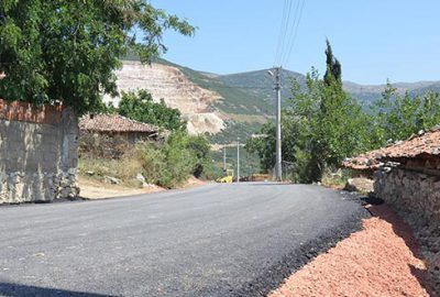 Gemlik’te asfaltlama sürüyor