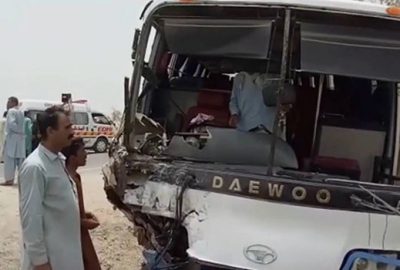 Pakistan’da trafik kazası: 15 ölü 