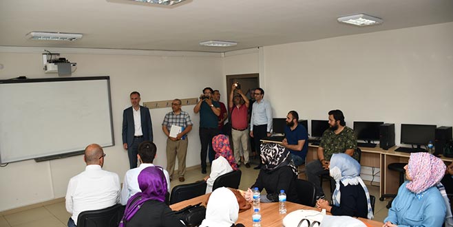 Genç girişimciler eğitime başladı