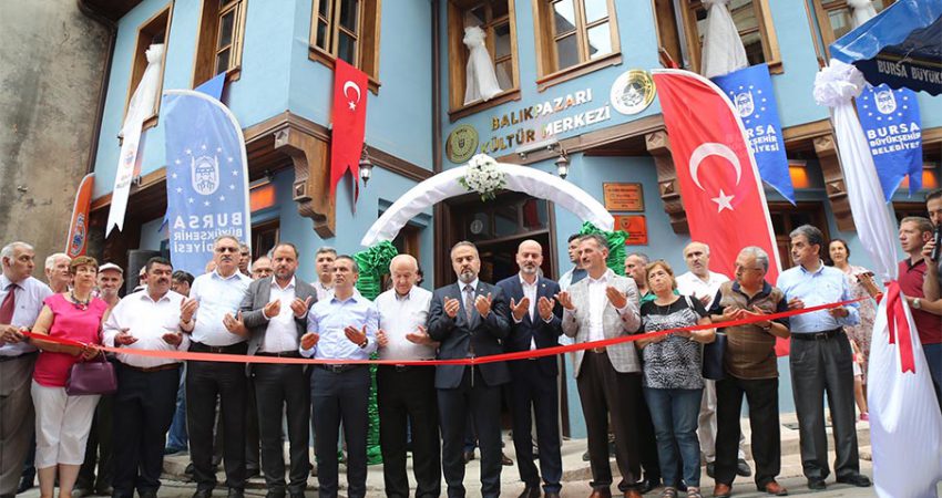 Balıkpazarı Hamamı’na görkemli açılış Gemlik'in değişim ve dönüşümüne katkıda bulunma amacıyla çalışan Büyükşehir Belediyesi,