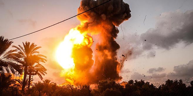 İsrail Gazze’ye saldırı başlattı İsrail Gazze’ye saldırı başlattı