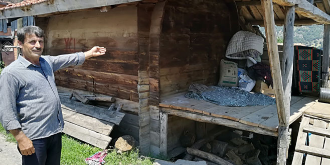 Asırlık ambarlar halen kullanılıyor Asırlık ambarlar halen kullanılıyor