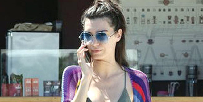 Sevgilisiyle konuştu