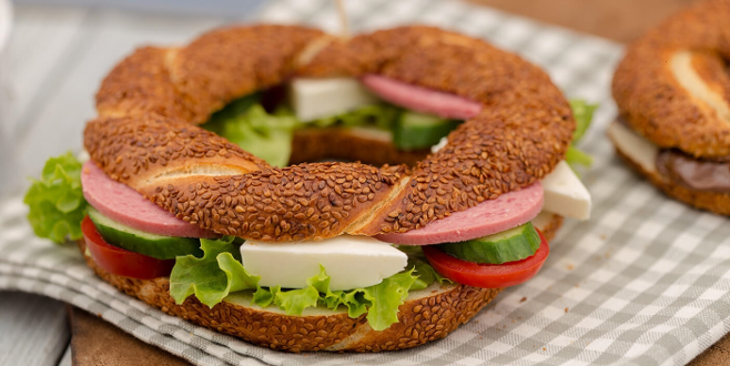 Sürekli uykunuz varsa simit peynire ara verin!