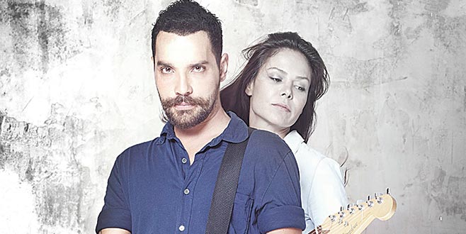 Gelirini şehit ailelerine bağışladı Gelirini şehit ailelerine bağışladı