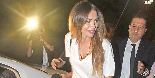 Dedikoduları yalanlamadı