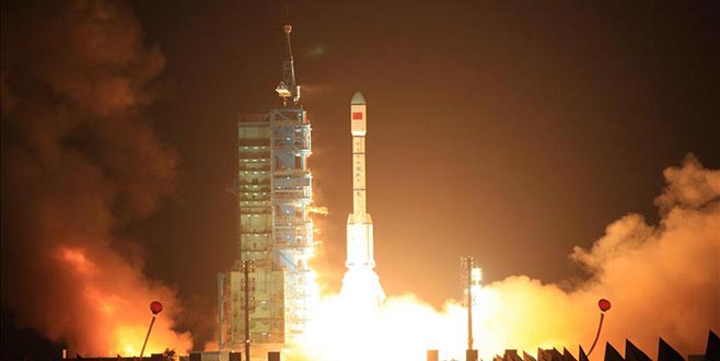 Çin uzaya ikiz navigasyon uydusu gönderdi