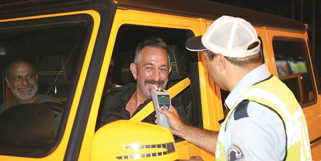 Alkollü araba kullanmam!