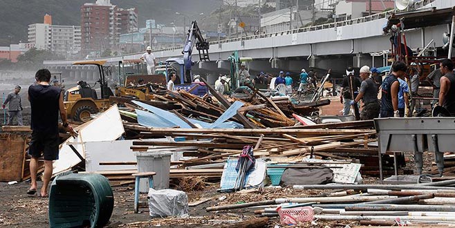Japonya’yı tayfun vurdu