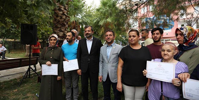 Meslek kurslarını tamamlayan girişimcilere sertifika