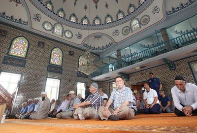 Osmangazi Camii ibadete açıldı