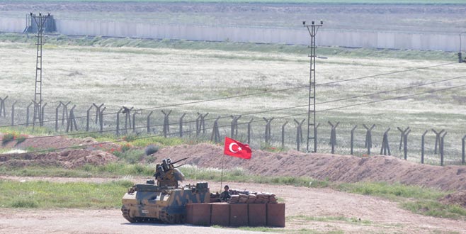 Türkiye’den Suriye’ye duble yol