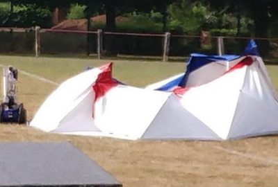 Futbol sahasında kendini patlattı