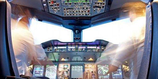 Havada büyük tehlike! Pilotlar kavgaya tutuştular