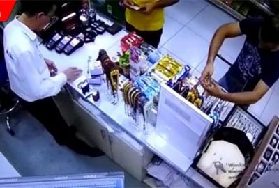 Bin liralık tespihi böyle çaldı