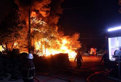 Korku dolu anlar! Patlayan tüpler yangına neden oldu