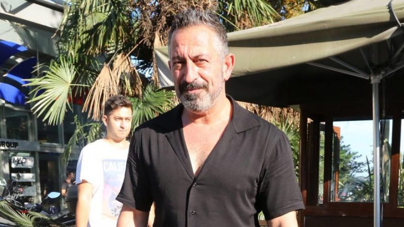 Cem Yılmaz’dan sürpriz! Ozan Güven gitti, o geldi… Ünlü komedyen Cem Yılmaz önceki akşam Harbiye'deki özel bir spor