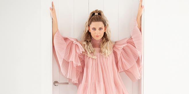 Yarışmadan sahneye Yarışmadan sahneye