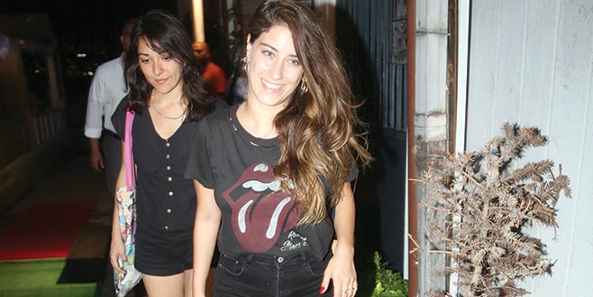 Hazal Kaya Hollywood yolcusu