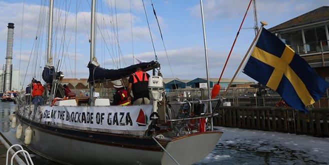 Gazze yolundaki tekneye İsrail’den müdahale Gazze yolundaki tekneye İsrail’den müdahale