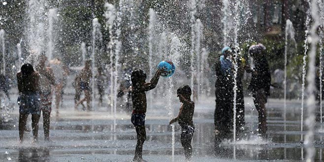 Avrupa ülkeleri yanıyor: 48 derece uyarısı yapıldı