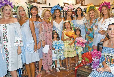 Kadınlar çiçek açtı