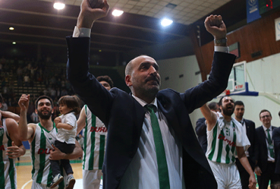 Baş ayrıldı Vekioğlu geldi