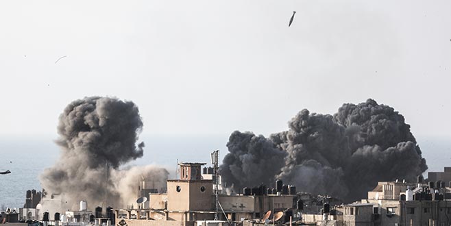 İsrail’in saldırılarında Filistinli anne ve bebeği şehit İsrail’in saldırılarında Filistinli anne ve bebeği şehit