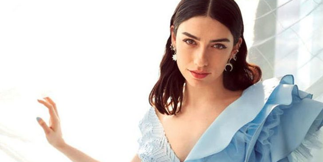 Mayolu pozu olay oldu!