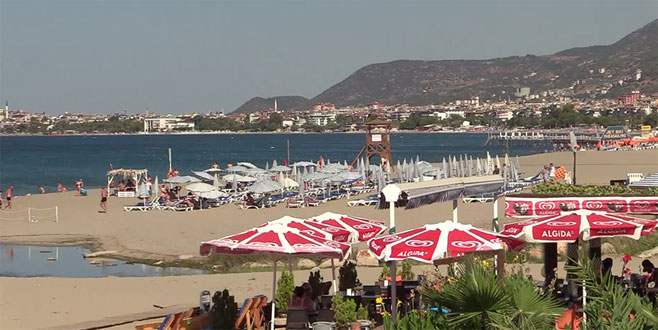 Tatilde çimende yatmamak için rezervasyon yaptırın