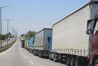 Sınırda 11 kilometrelik kuyruk