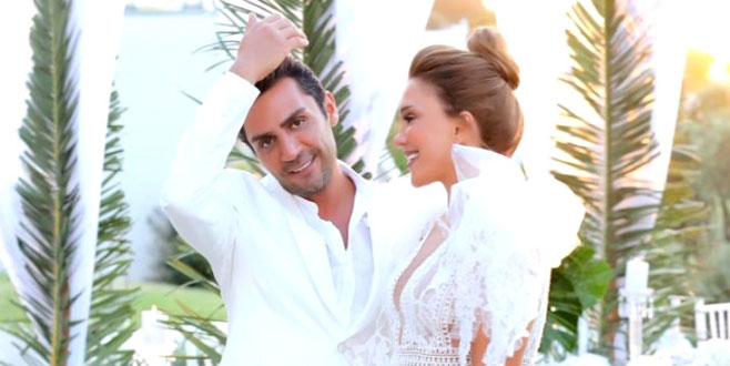 Ünlü çiftin en mutlu günü