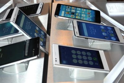 Boykot çağrısıyla cepte yerli telefon satışı artacak