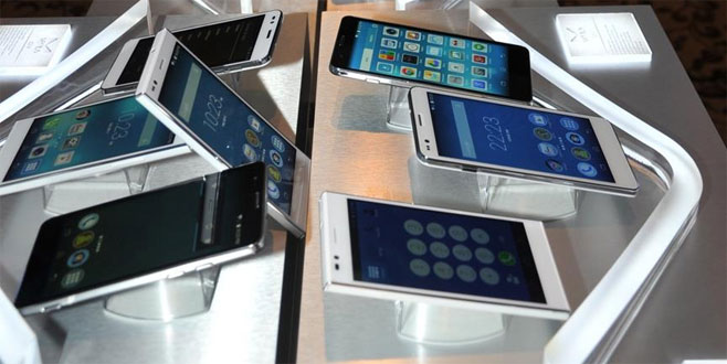 Boykot çağrısıyla cepte yerli telefon satışı artacak