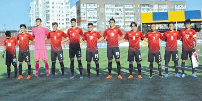 Ali Akman attı Milliler yıktı: 2-0 Ali Akman attı Milliler yıktı: 2-0