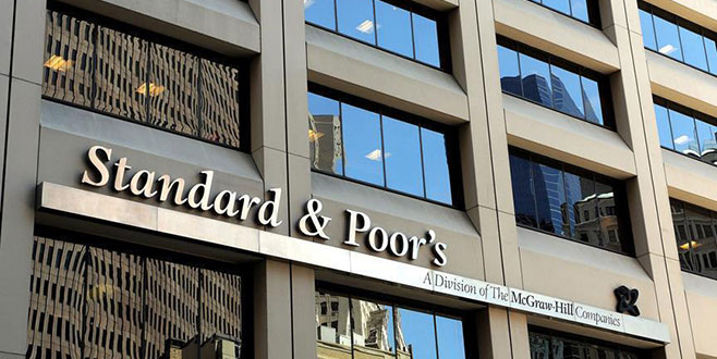 S&P, Türkiye’nin kredi notunu düşürdü S&P, Türkiye’nin kredi notunu düşürdü