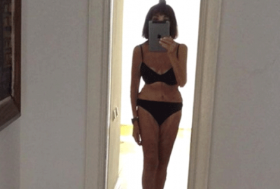 89’luk sanatçıdan bikinili poz