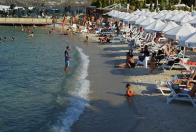 Çeşme bayramda nüfusunun 25 katı misafir ağırlıyor